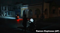 Apagón en Bauta, Artemisa, el 18 de marzo de 2024. Los cortes del servicio eléctrico durante largas horas han provocado protestas entre la población en varias localidades de Cuba.