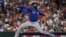 El relevista de los Texas Rangers, Aroldis Chapman, lanza durante la séptima entrada del Juego 7 de la Serie de Campeonato de la Liga Americana contra los Astros de Houston, el 23 de octubre de 2023 en Houston. (Foto AP/David J. Phillip)