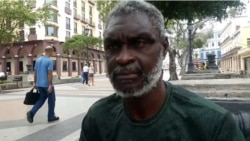 Arrestados y multados por vestir pulóver con la imagen de Silverio Portal Arrestados y multados por vestir pulóver con la imagen de Silverio Portal