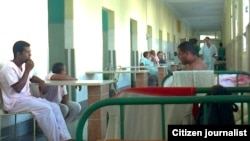 foto Ridel Brea / Ingresos en pasillos de hospitales ante grave situación epidemiológica en Santiago de Cuba.