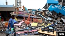 Pedernales, destrucción a causa del sismo de 7.8 grados en la escala de Richter registrado el sábado en la costa norte de Ecuador.