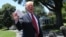 El presidente de Estados Unidos, Donald Trump, habla a la prensa en la Casa Blanca.