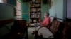 Foto Archivo. En mayo de 2020 Norma Lidia Reyes fue una de las que recibió una dosis de gotas homeopáticas PrevengHo-Vir distrinuidas por el Ministerio de Salud de Cuba contra el COVID. AP/Ismael Francisco