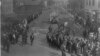"Help us bust the bigest trust by smoking Union made cigars", un desfile de Labor Day . Copyright 1908 by W. A. Keys. Library of Congress