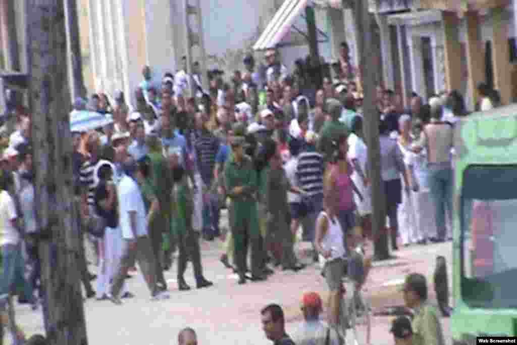  Arresto de Damas de Blanco en Colón, domingo 15.