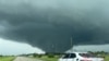 Reportan tornado en el sur de la Florida por el huracán Milton