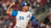 El pitcher cubano Raisel Iglesias, entre los peloteros de la isla que jugarán en los playoff de MLB.(Dale Zanine-Imagn Images vía Reuters)